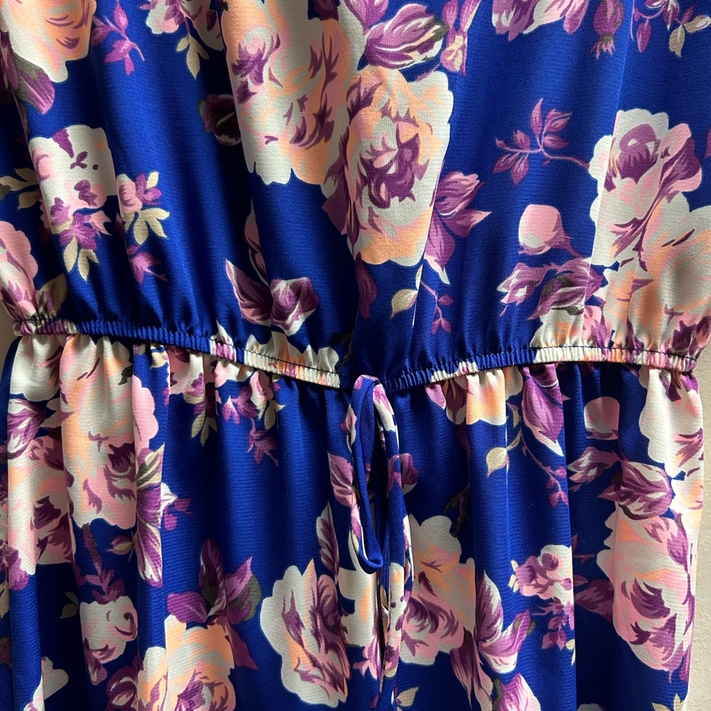 NWOT Floral Dress - Size M - Picture 3 of 5